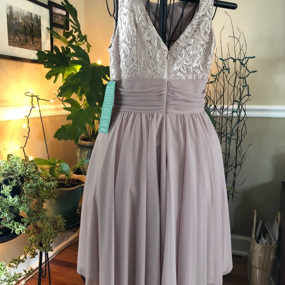 Dress - Picture 3 of 4